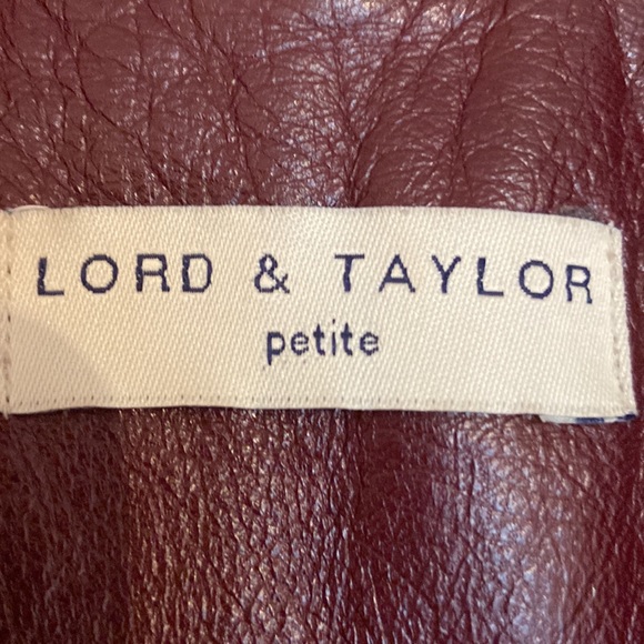 Real Leather blazer size 8P gently used few times( skirt is not included) - Picture 3 of 7